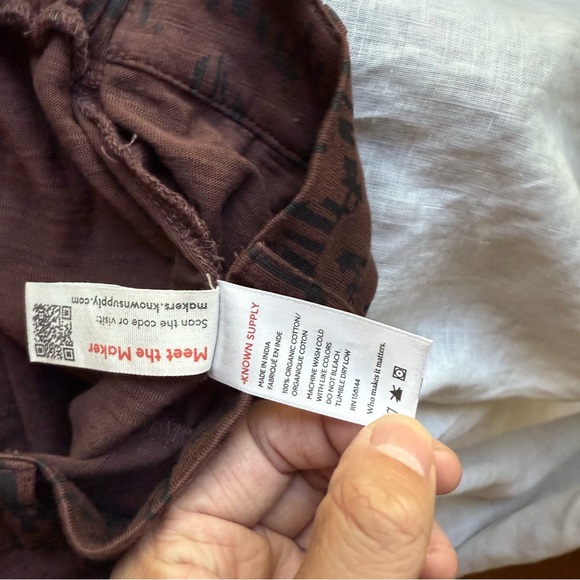 KNOWN SUPPLY brown tribal print abstract organic cotton straight cropped pants - Picture 7 of 7